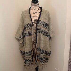 Mystree Sweater Wrap (Tan & Blue)